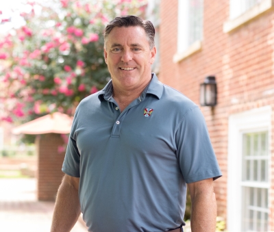 Ed Devine outdoor headshot
