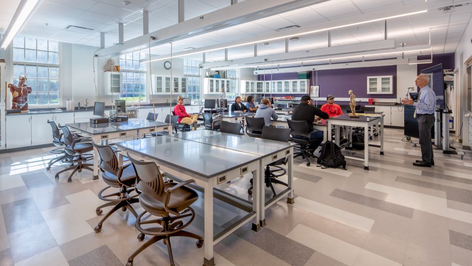 Pauley Science Center laboratory and classroom