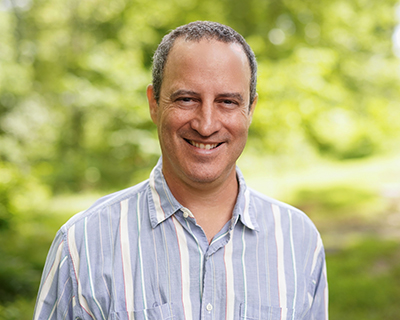 Matt Dubroff headshot