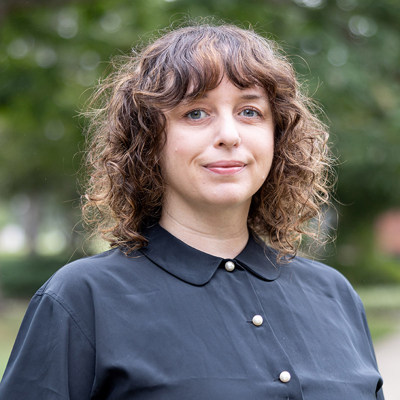 Rebecca Bauer headshot
